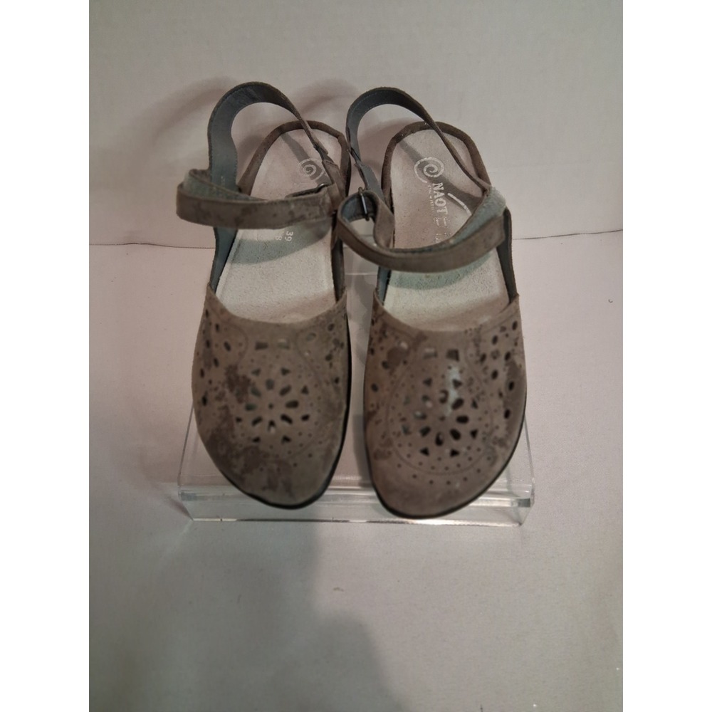 Naot Kirei Mary Jane Shoes Taupe Gray Leather Perforated Metallic Womens 39 L8